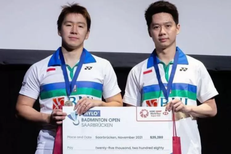 Kevin/Marcus terhenti di babak 16 besar Singapore Open 2023, netizen: Kevin cariin pasangan baru aja…