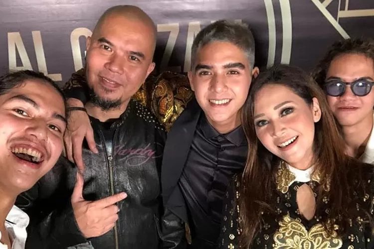 Harmonisnya Ahmad Dhani dan Maia Estianty belanja kebutuhan bareng Al, El, Dul: Mengurangi stres