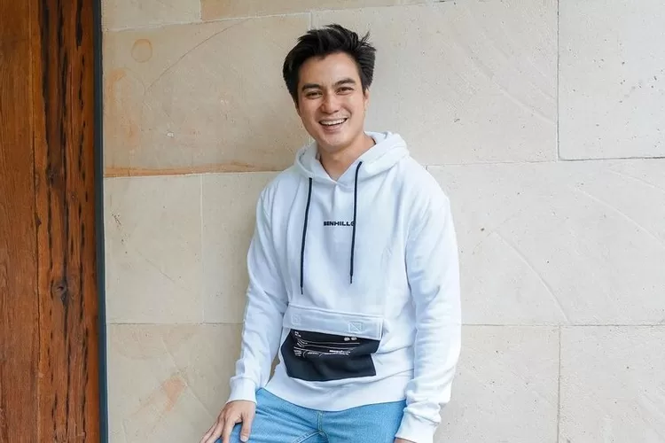 Baim Wong gagal berangkat haji, padahal sudah di dalam pesawat: Mungkin belum saatnya