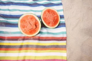 Tak hanya segar, berikut 8 manfaat semangka bagi kesehatan: Bisa atasi radang
