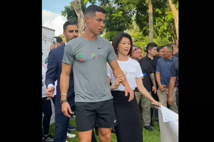 Mantan artis ini sukses buat Cristiano Ronaldo tak berdaya gegara lakukan hal ini, netizen auto geram