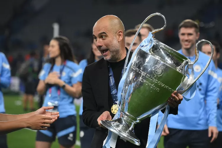 Pep Guardiola ungkap pesan Sir Alex Ferguson setelah Man City raih treble winners