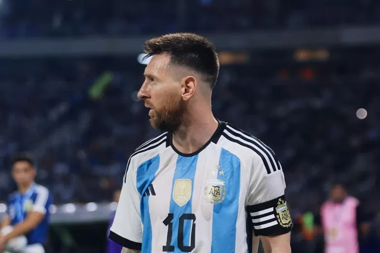 Netizen Malaysia senang kalau Lionel Messi batal tampil lawan Timnas Indonesia