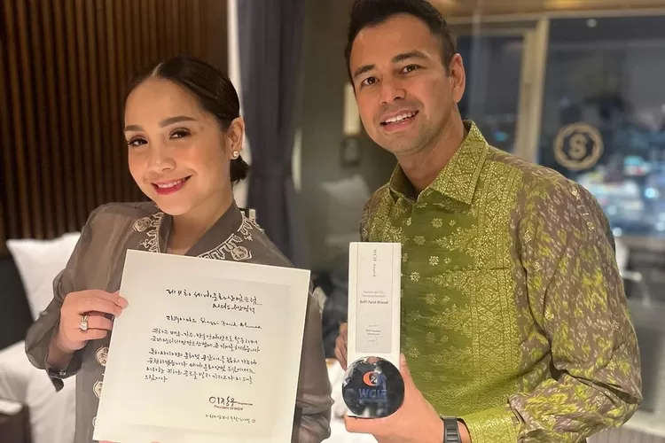 Bikin netizen bangga, Raffi Ahmad berpidato pake bahasa Inggris dengan fasih dan lancar, apa yang disampaikan?