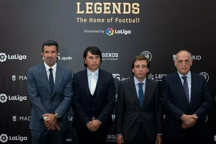 Legenda dunia ramai-ramai datang ke peresmian museum Legends The Home of Football