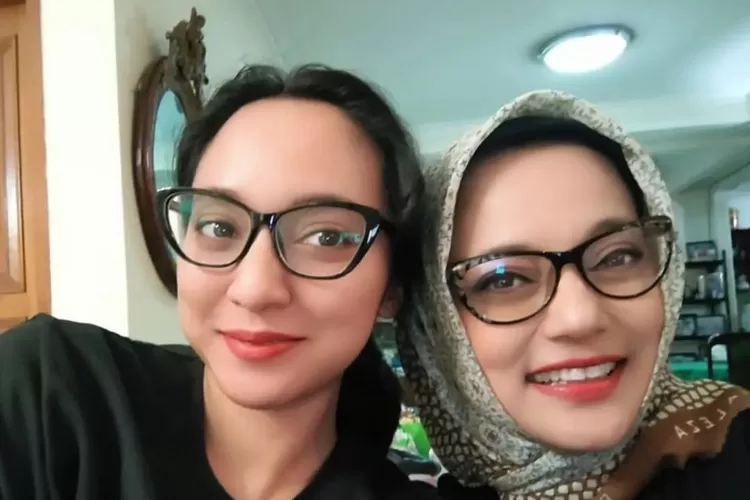 Putri sulung Marissa Haque tak kunjung nikah di usia 35 tahun, Isabella Fawzi spill kriteria calon suami