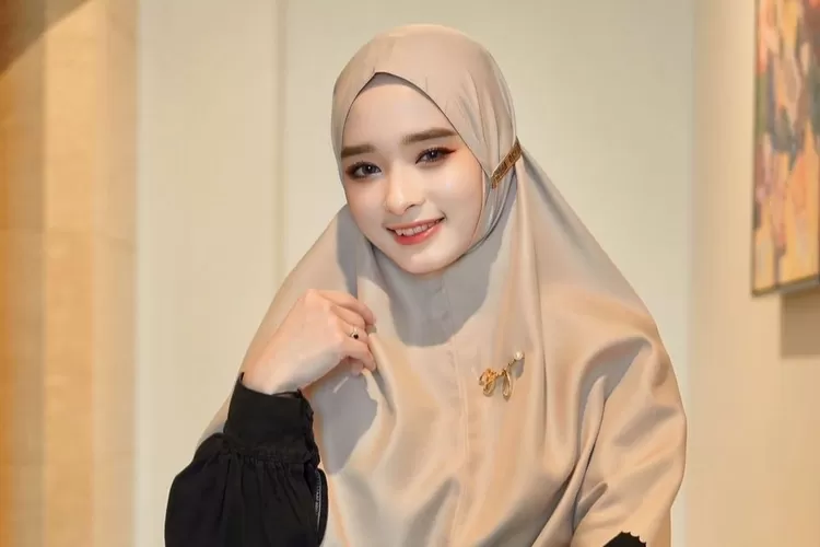 Menolak disebut star syndrom, Inara Rusli justru melabeli dirinya seperti ini