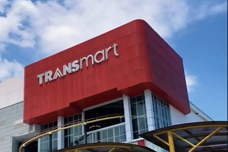 Janggalnya strategi ini jadi penyebab Transmart bakal senasib dengan Giant, pakar bisnis: Membodohi publik