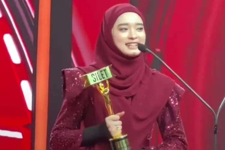 Sabet 2 penghargaan nominasi Kehidupan dan Asmara Tersilet, Inara Rusli mengaku bingung: Sedih atau senang?