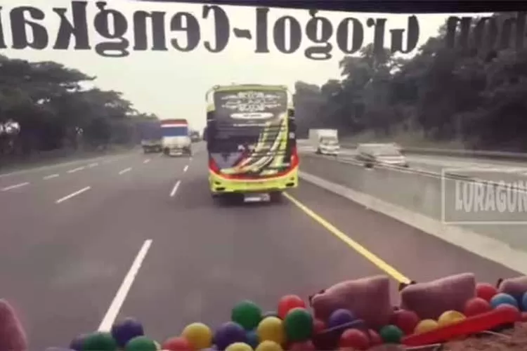 7 PO Bus yang Tidak Akan Pernah Akur di Jalanan sampai Akhir Zaman