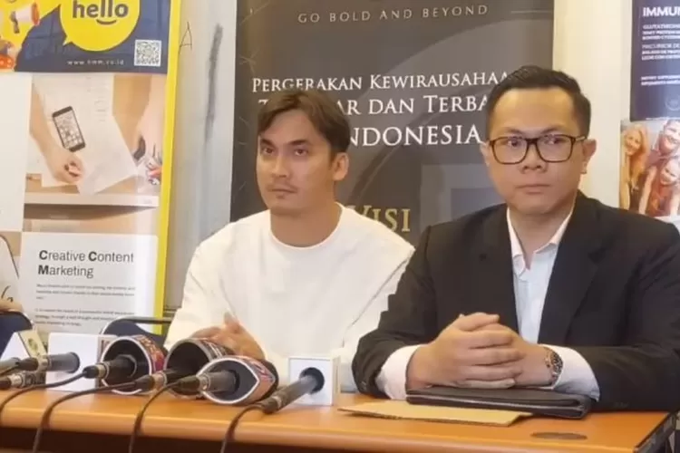 Rendy Kjaernett bungkam usai ditanya isu perselingkuhan dengan Syahnaz