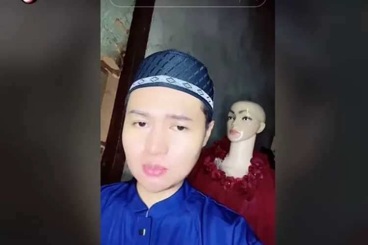 Video masturbasi sama patung manekin viral, TikTokers Popo Barbie blak-blakan: Aku kesepian..