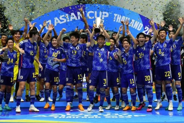 Jepang genapkan trofi juara Piala Asia U17 usai gunduli Korea Selatan