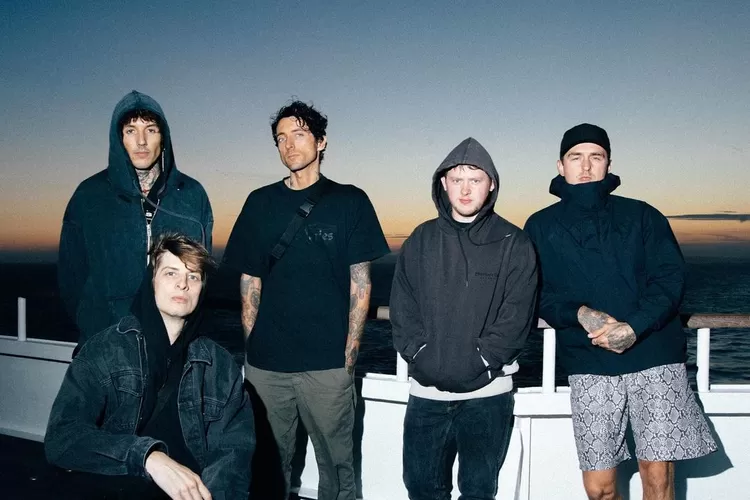 10 Fakta menarik BMTH yang jarang diketahui, pernah larang penontonnya untuk moshing