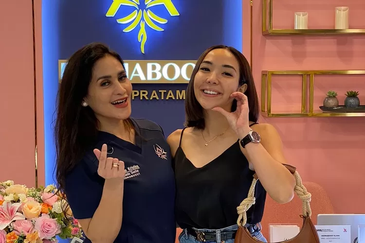 Biar tambah glowing, Gisel keenakan saat treatment jet glow di Dermaboost: Sampai hampir ketiduran