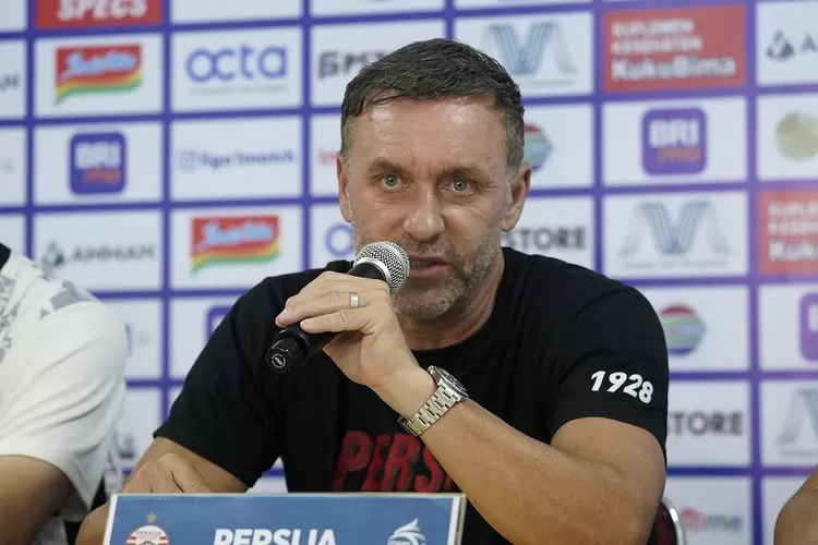 Jelang laga Persija Vs PSM Makassar, Thomas Doll akui skuad Macan Kemayoran kekurangan pemain asing