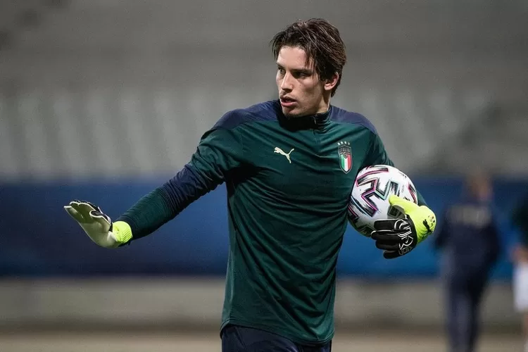 Antisipasi kepergian Andre Onana, Inter Milan bidik kiper muda Marco Carnesecchi