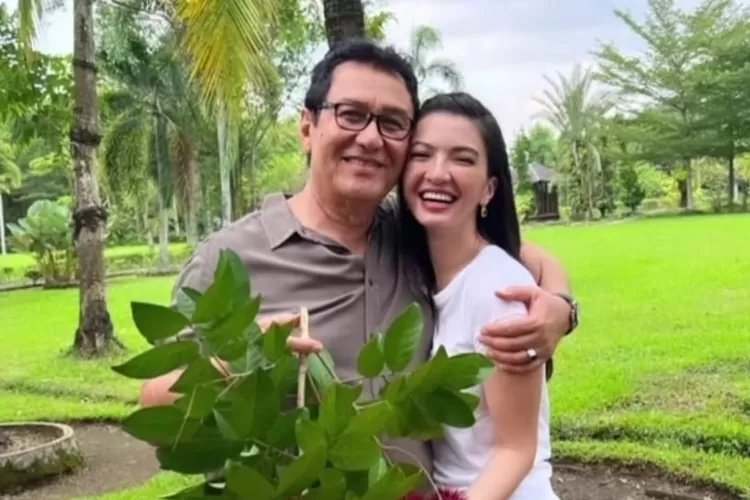 Punya kebun binatang hingga museum, ini profil ayah Raline Shah, Rahmat Shah yang gak kaleng-kaleng