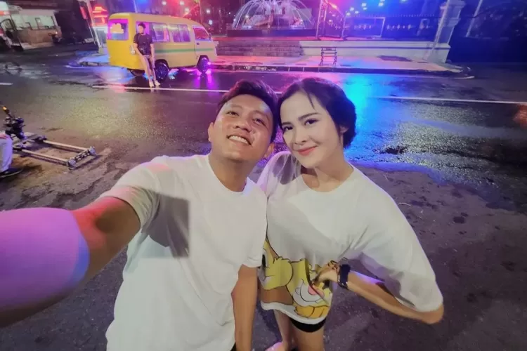 Kena cinta lokasi, Denny Caknan pamer pacar baru, umumkan akan segera menikahi Bella Bonita bulan Juli ini