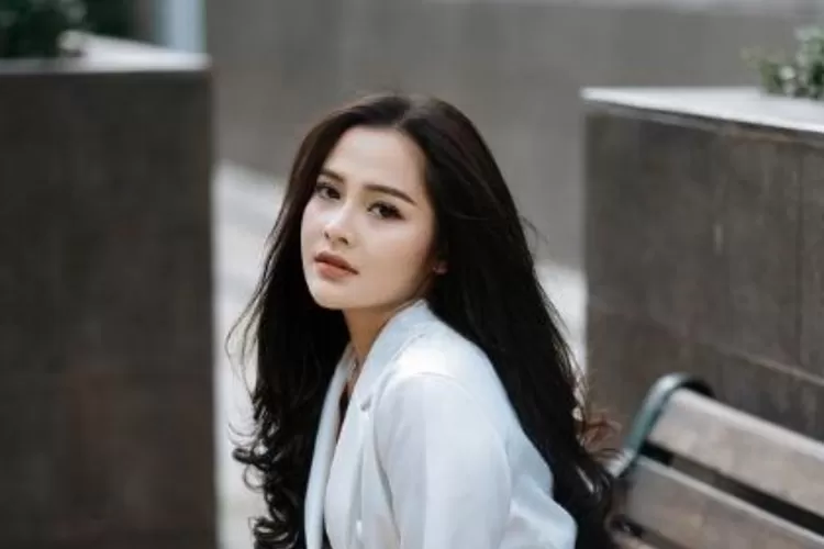 Mengenal lebih dekat sosok Bella Bontita, perempuan cantik yang sebentar lagi akan dinikahi Denny Caknan