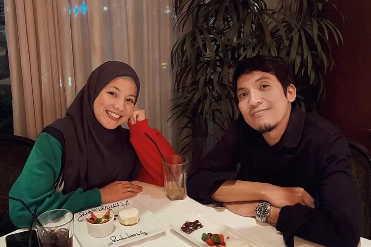 Liburan bareng Desta setelah cerai jadi sorotan, Natasha Rizky: Kami baik-baik saja