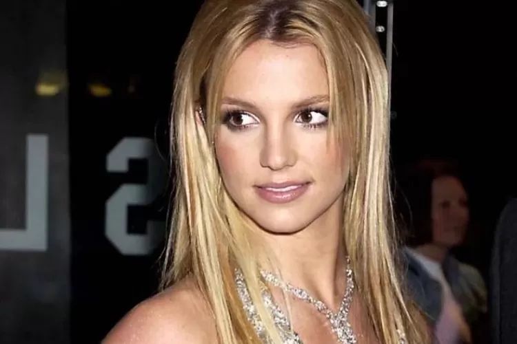 Kena tampar bodyguard NBA saat ingin menyapa Victor Wembanyama, Britney Spears lapor polisi