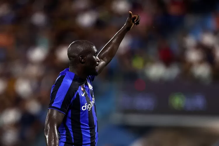 Juventus siap tikung Inter Milan demi dapatkan Romelu Lukaku, Dusan Vlahovic jadi faktor kunci