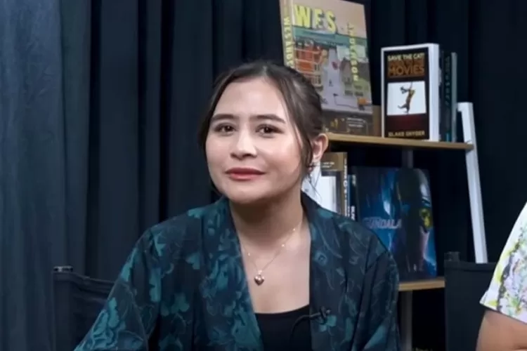 Pesan menohok Prilly Latuconsina untuk laki-laki yang mengeluh perempuan banyak nuntut: Kalau gak mau...