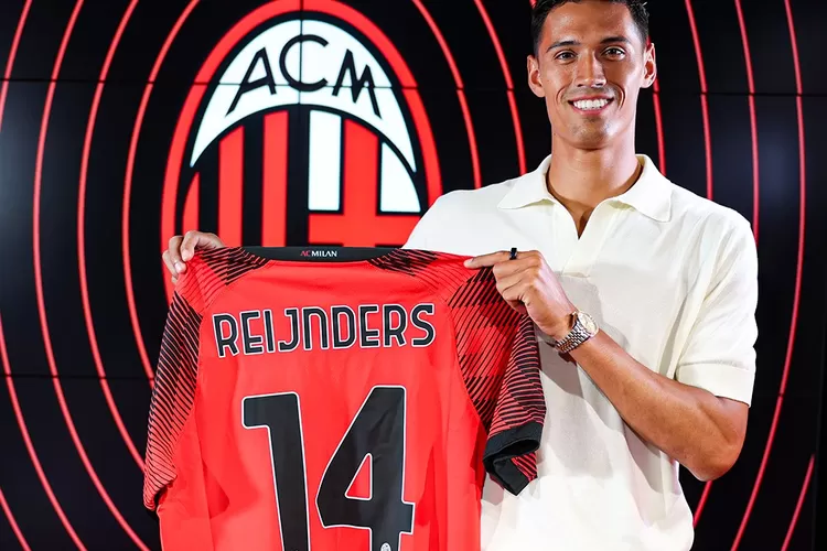 AC Milan resmi perkenalkan pemain berdarah Indonesia Tijjani Reijnders sebagai rekrutan terbaru