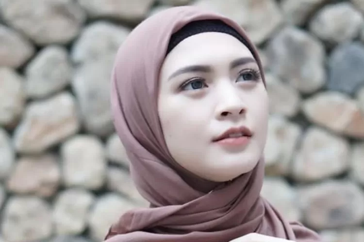 Donita hadir di acara Lapor Pak! Lucu banget ngomong ‘jilbab’ belepotan, Netizen: Suaranya bikin candu!