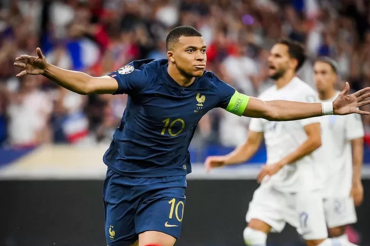 Dicoret dari daftar skuad tur pramusim ke Asia, PSG bersiap jual Kylian Mbappe