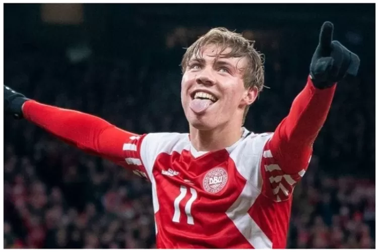 Rasmus Hojlund cuma mau ke Manchester United meski tim raksasa Prancis dan Italia tertarik padanya