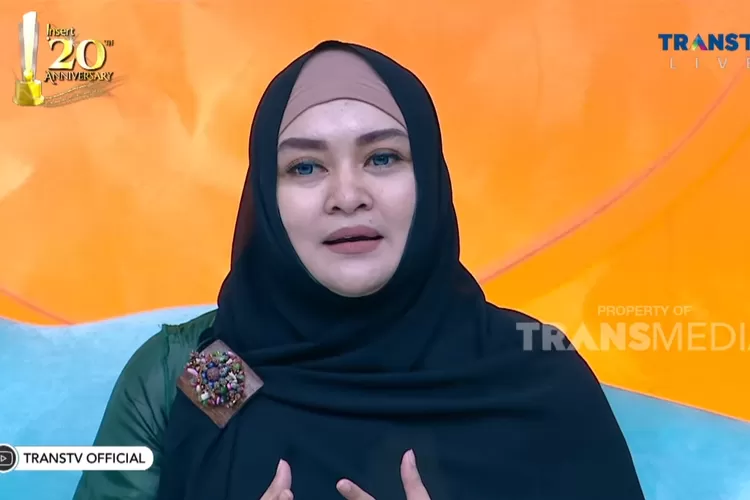 Mirisnya pernikahan presenter Zeda Salim, dilarang hamil sampai dipaksa lakukan ini sebelum berhubungan