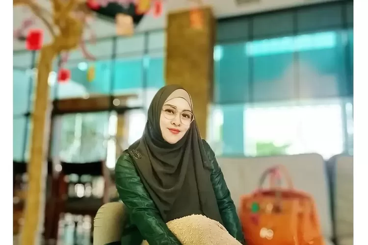 Awalnya dipaksa mantan suami, Zeda Salim rasakan perbedaan ini sampai akhirnya yakin berhijab: Hampa...