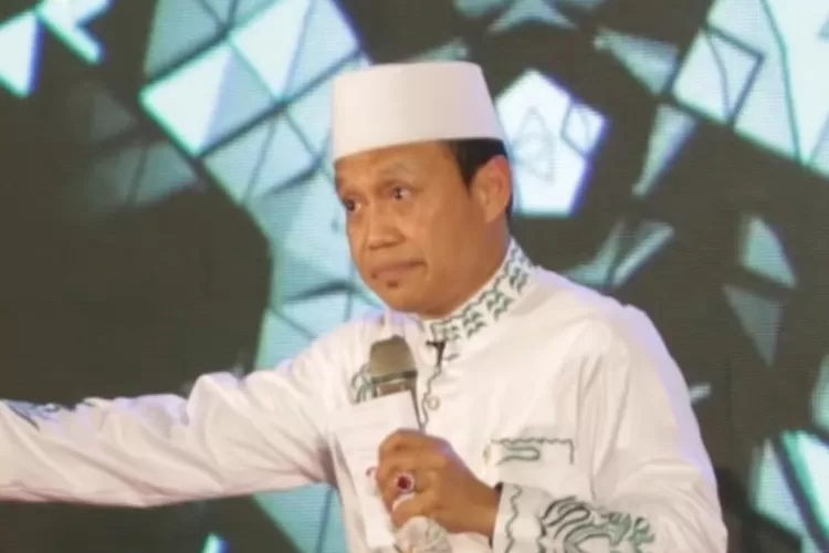 Ceramah Ustaz Das’ad Latif ini ibarat tamparan ke suami yang rendahkan istri tak punya penghasilan: Sadar, pak