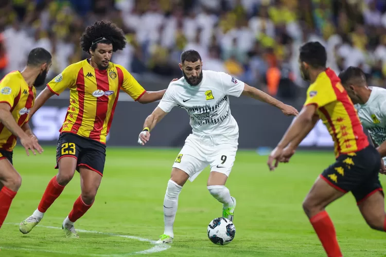 Karim Benzema debut bersama Al Ittihad, langsung cetak gol dan assist