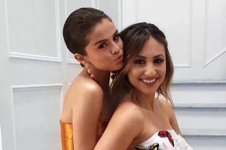 Francia Raisa membantah isu pertengkaran dengan Selena Gomez termasuk menyumbang ginjal secara terpaksa