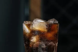 Badan penelitian kanker WHO mengatakan pemanis buatan aspartam kemungkinan memicu kanker, ada di minuman soda?