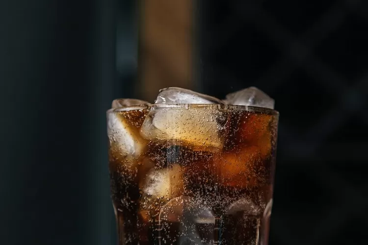 Badan penelitian kanker WHO mengatakan pemanis buatan aspartam kemungkinan memicu kanker, ada di minuman soda?