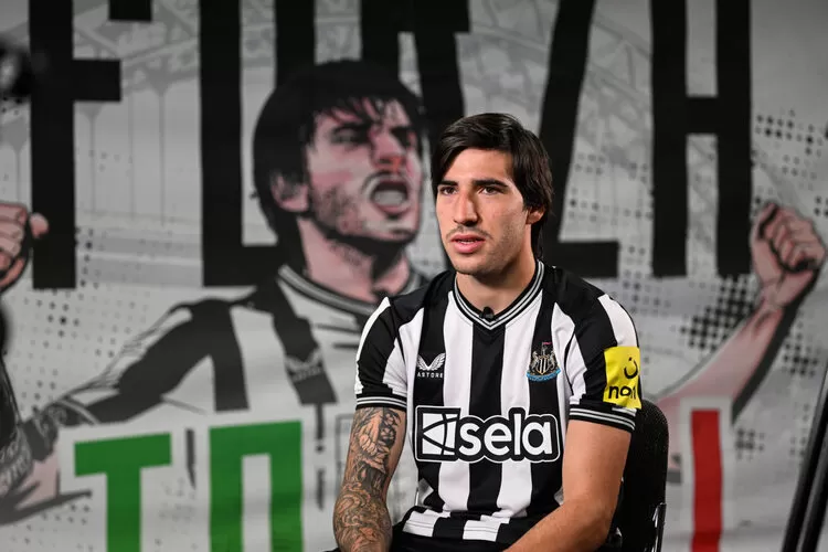 Debut langsung cetak gol bersama Newcastle United, cara Sandro Tonali ucapkan selamat datang di Liga Inggris