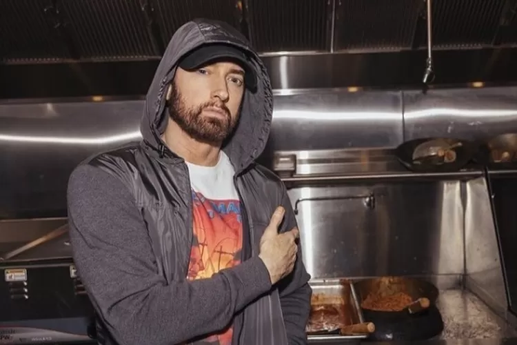 Billie Eilish ngaku takut jika ketemu Eminem: Saya selalu merasa ketakutan apabila melihatnya!