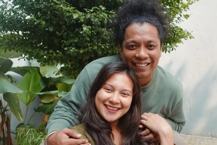 Arie Kriting dan Indah Permata Sari akhirnya angkat suara terkait tudingan sang ibu gunakan ilmu hitam