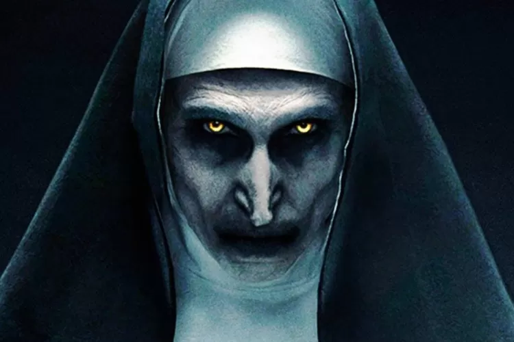 Bonnie Aarons pemeran Valak dalam film The Conjuring 2 menuntut Warner Bros untuk membayar royalti