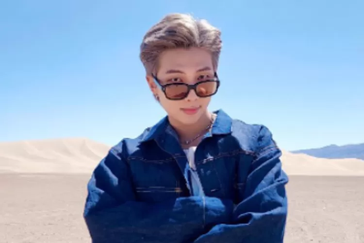 RM BTS dituduh islamofobia dan dukung LGBT, begini arti dari lagu Bad Regilion