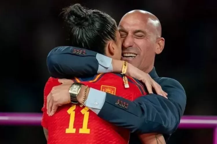 Buntut cium Jennifer Hermoso, posisi Luis Rubiales sebagai presiden ‘PSSI’ Spanyol terancam?