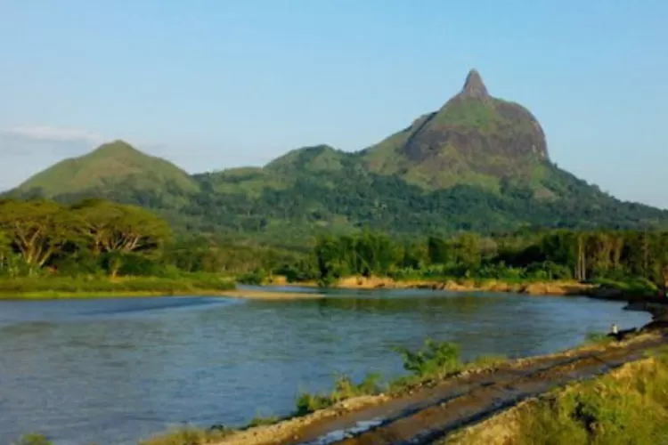 Mirip dengan Jempol Manusia, Bukit Jempol Sumatera Selatan Berhasil Menarik Perhatian Pecinta Alam