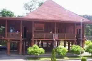 Rumah Sessat, Rumah Khas Lampung yang Mempunyai Arsitektur Unik
