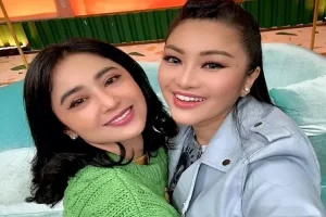 Dewi Perssik sesumbar soal gaji pilot Rp200 juta, Fitri Carlina beberkan fakta yang sebenarnya