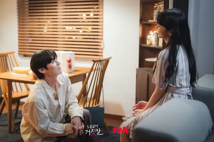 Resmi berkencan, Hwang Minhyun tidak segan cium Kim So Hyun, begini sinopsis My Lovely Liar episode 10