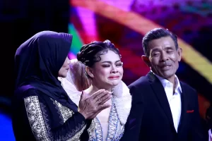 Melly Lee raih gelar juara pertama D Academy Asia 6 Indosiar,  bawa pulang uang Rp250 juta dan piala